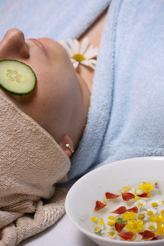 Facial Scrub with Fresh Thai Herbs